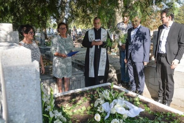 Az alapító kórházigazgatók megújult síremlékének újraszentelése