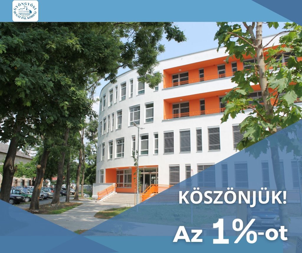 A kép bal felső sarkában a Gyöngyösi Bugát Pál Kórház logója látható, a fotón a Gyöngyösi Bugát Pál Kórház szakrendelők felőli bejárata látható kék keretben, a keret jobb alsó sarkában a felirat: Köszönjük az 1%-ot!