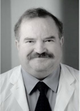 A fotón Dr. Gál László szerepel.